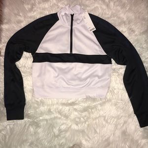 UO cropped half zip long sleeve ❤️